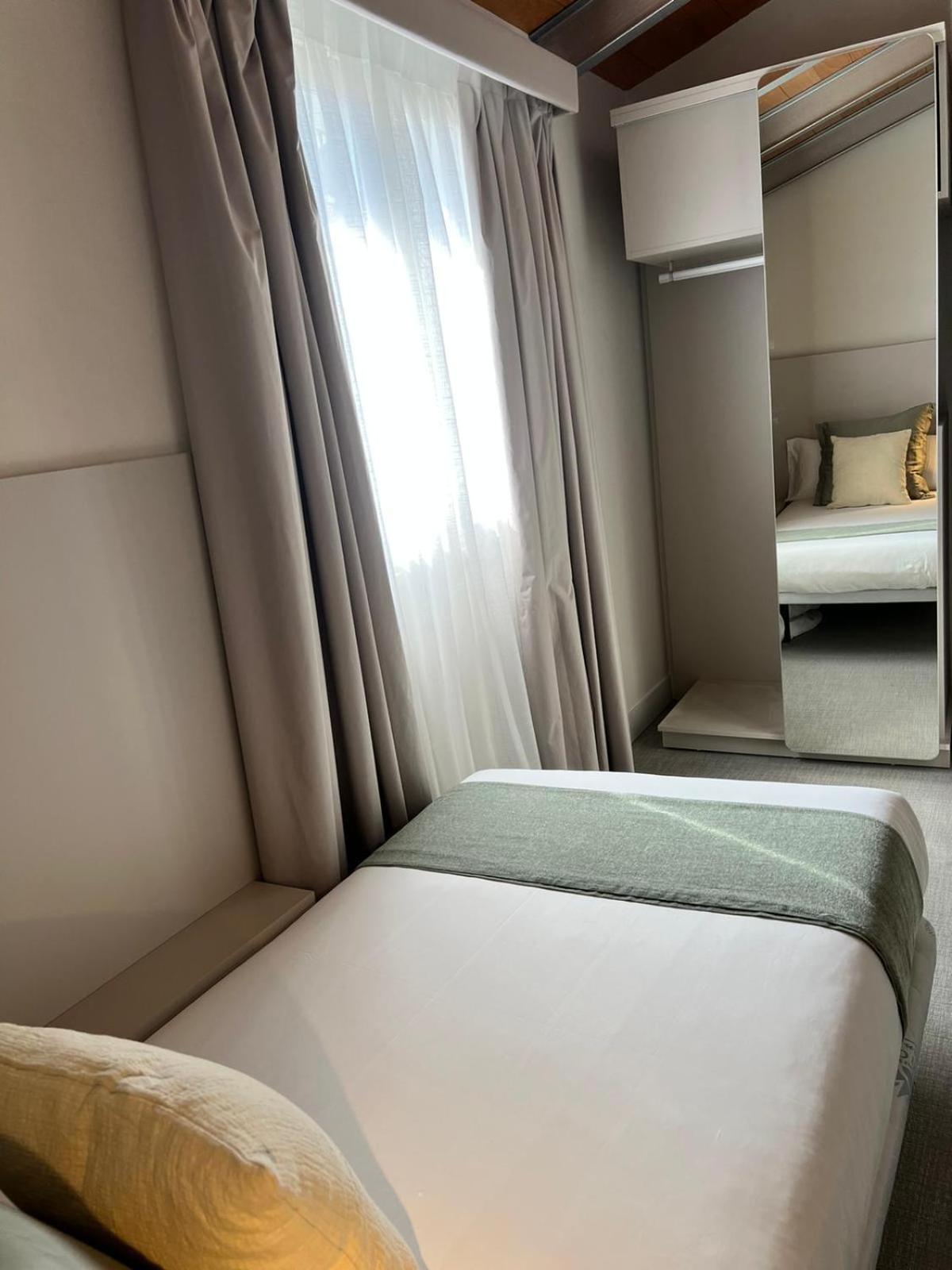 Vtz Hotel San Valero Сарагоса Екстериор снимка